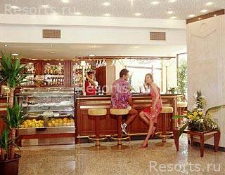 Riviera Beach Hotel 32